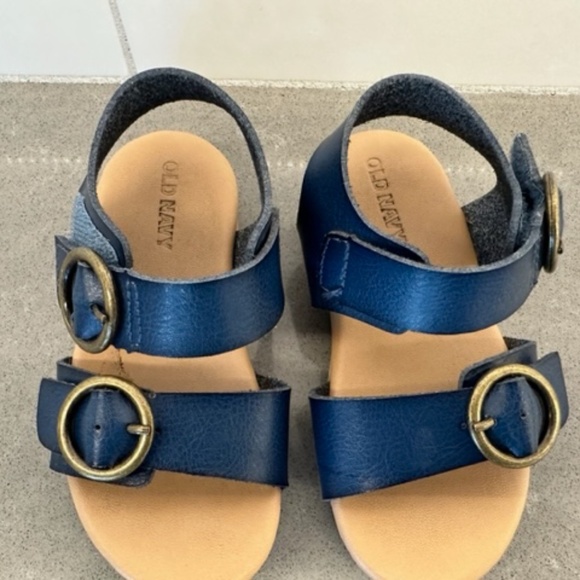 Gap/Old Navy Bundle Toddler Size 7 Sandals/Flats-Excellent Condition! - Picture 10 of 13